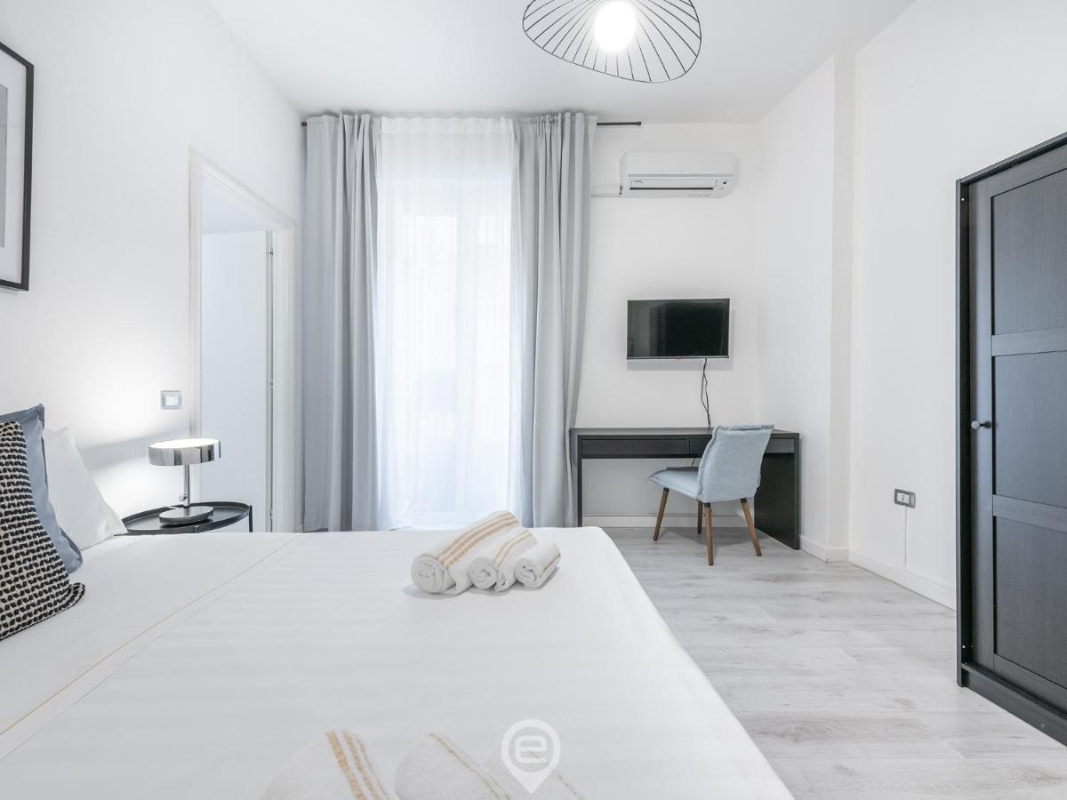 Garibaldi Central Apartment Кальяри Экстерьер фото