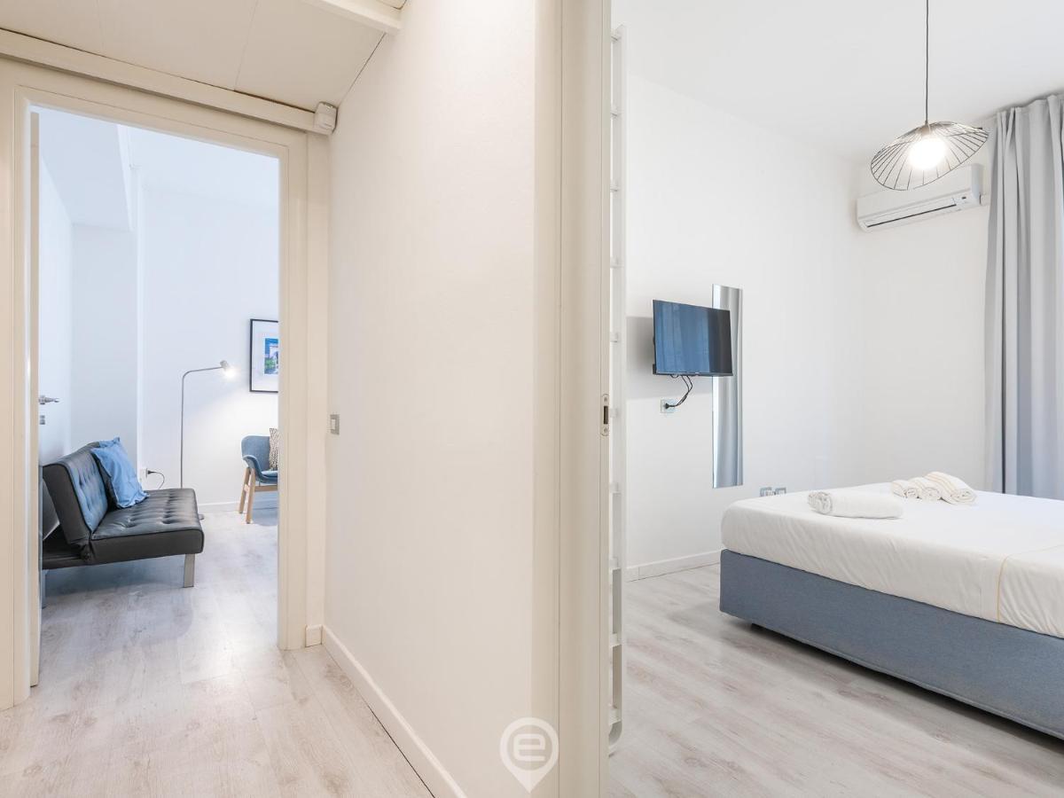 Garibaldi Central Apartment Кальяри Экстерьер фото